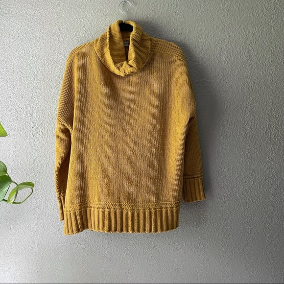Aerie Mustard Yellow Chunky Knit Turtleneck - Picture 2 of 6